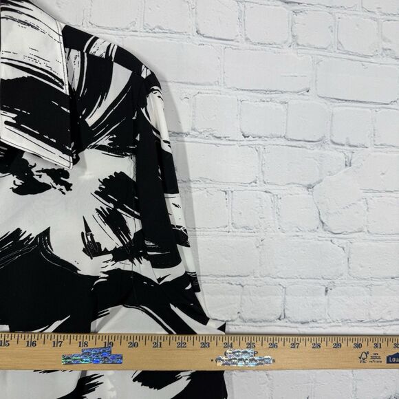 Catherines Tunic Blouse Women Plus 1X Black White Roll Tab Sleeve Abstract Artsy - Picture 5 of 8